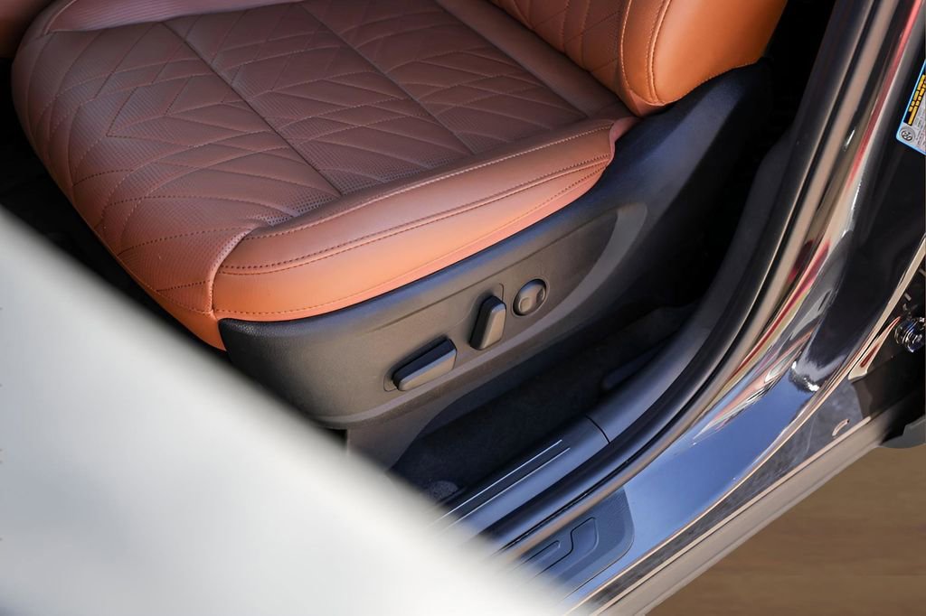 Used 2025 Kia Telluride EX X-Line image 8