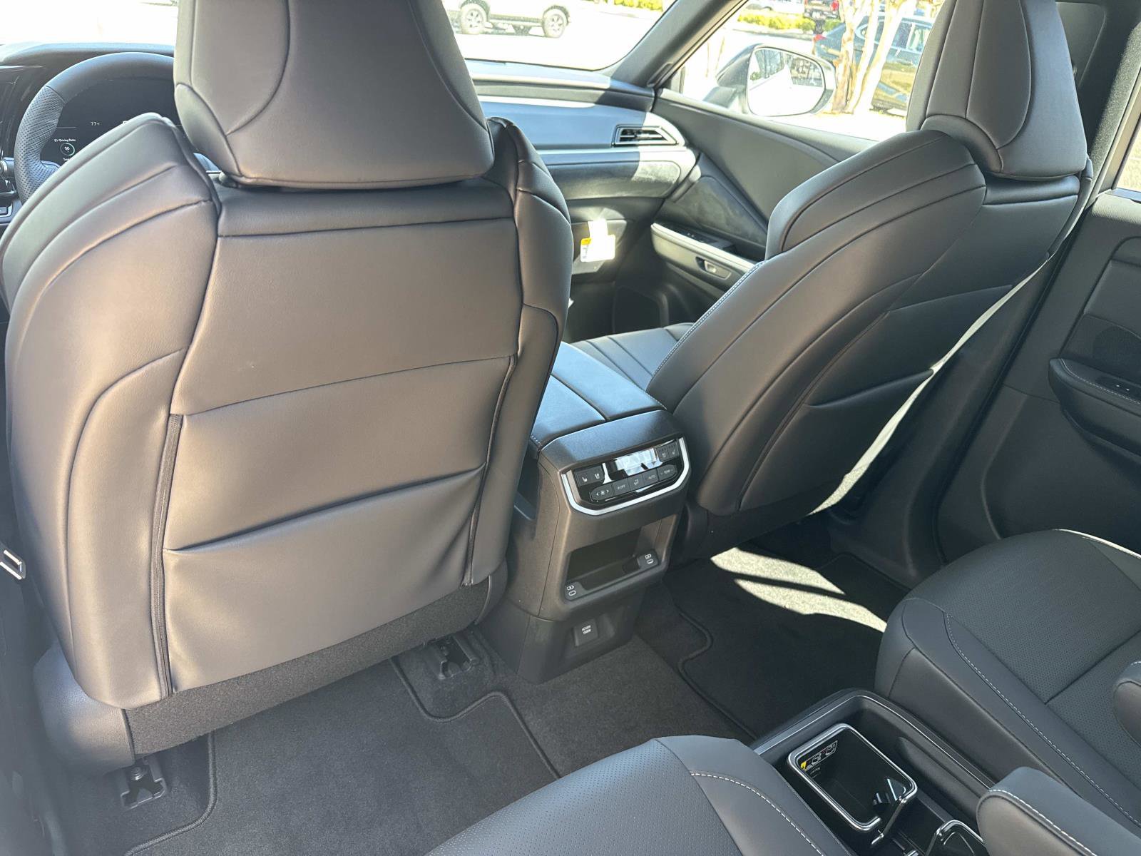 New 2026 Lexus TX 500h AWD image 12