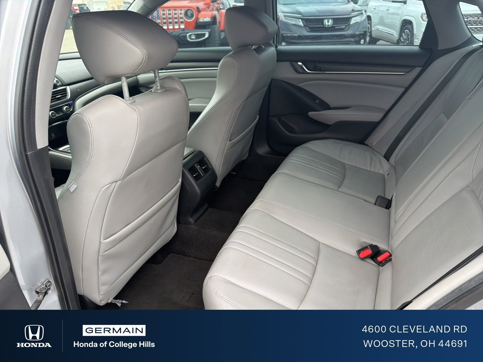 Used 2018 Honda Accord Touring image 10