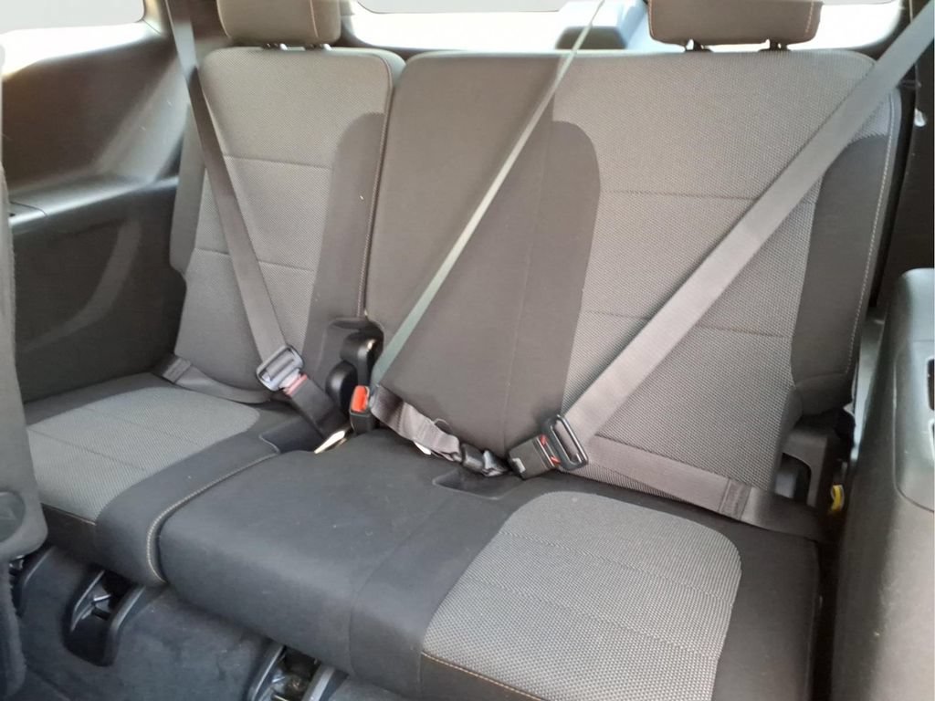 Used 2021 Chevrolet Traverse LT FWD image 20