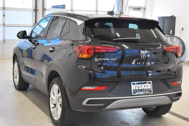 Used 2025 Buick Encore GX Preferred AWD/4WD image 10