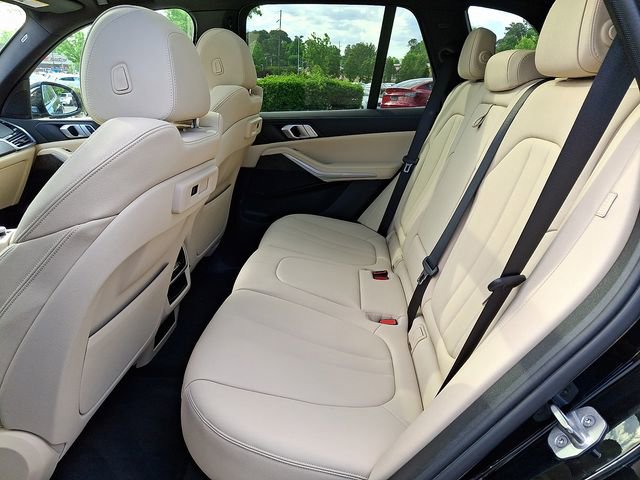 Used 2021 BMW X5 sDrive40i w/ Convenience Package RWD image 12