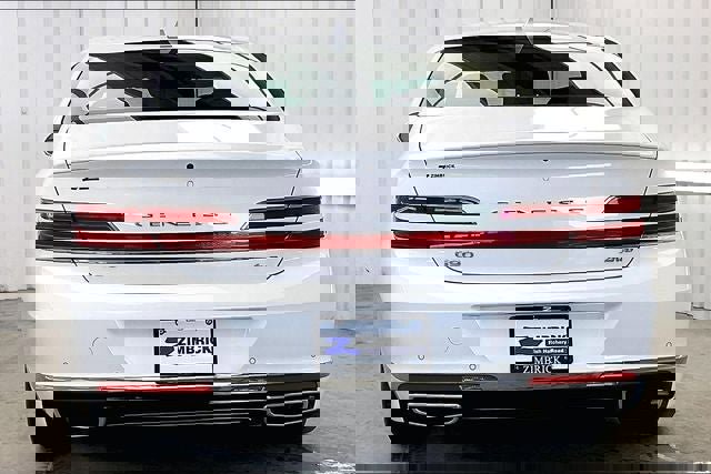 Used 2021 Genesis G90 3.3T Premium image 4