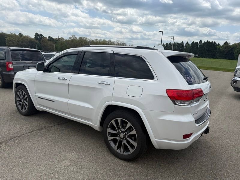 Used 2017 Jeep Grand Cherokee Overland AWD/4WD image 6