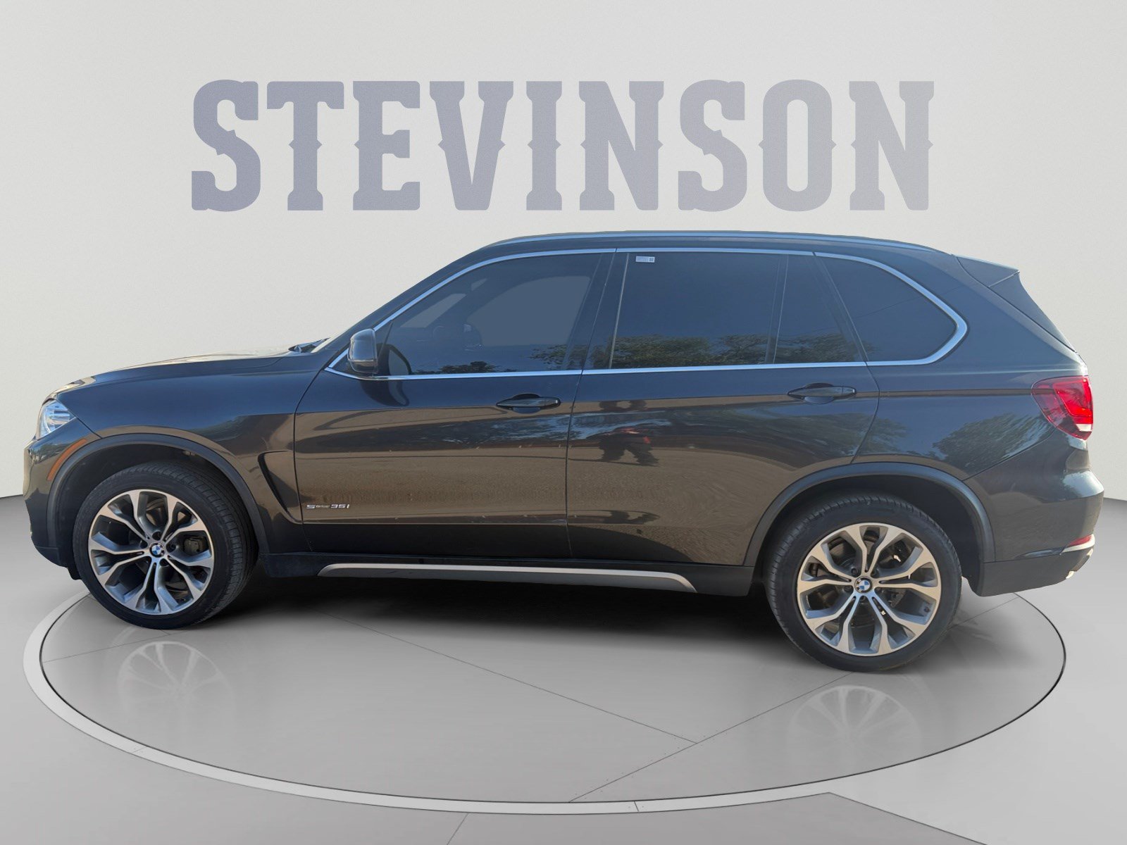Used 2018 BMW X5 sDrive35i RWD image 2