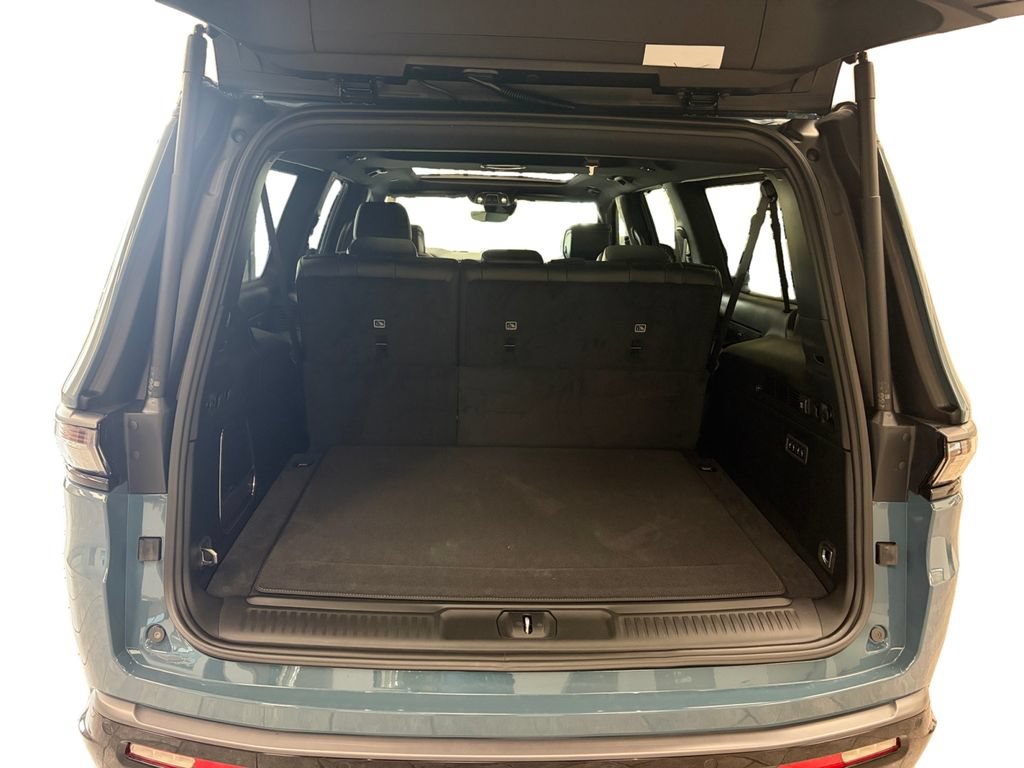 New 2026 Jeep Grand Wagoneer L Limited AWD/4WD image 21