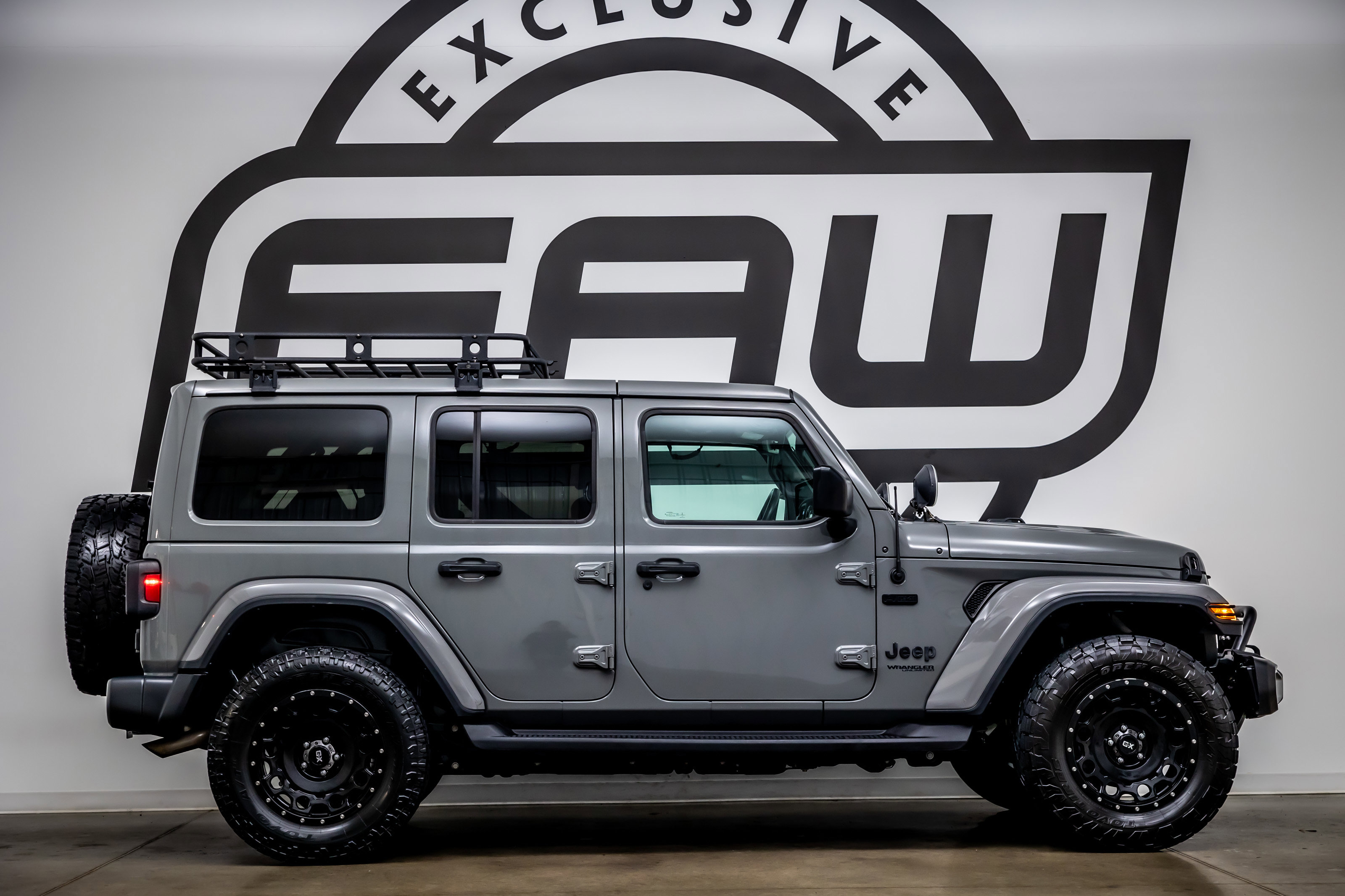 Used 2019 Jeep Wrangler Unlimited Sahara image 8