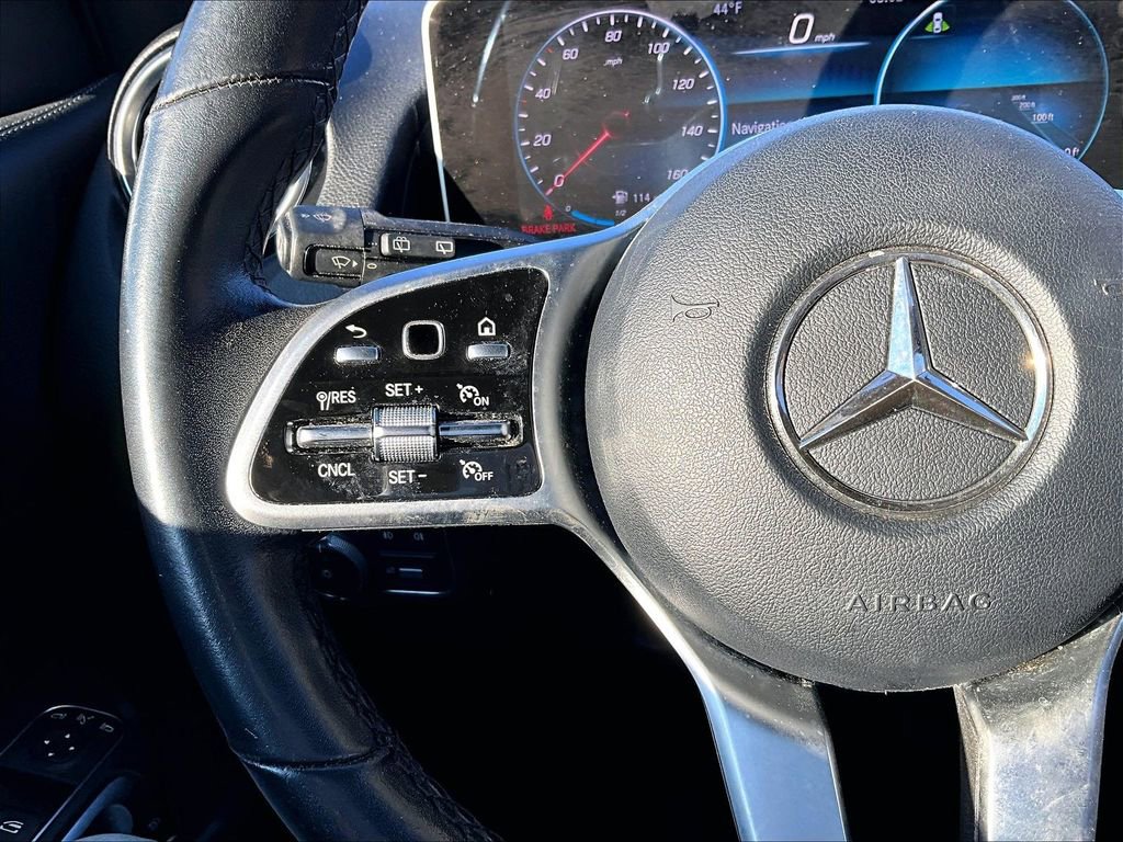 Used 2021 Mercedes-Benz GLB 250 4MATIC image 13