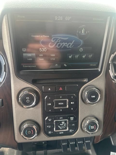 Used 2014 Ford F250 Lariat w/ Lariat Interior Package AWD/4WD image 20