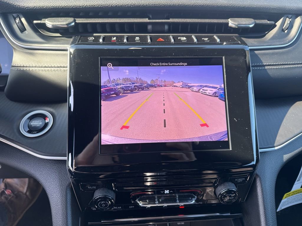 New 2026 Jeep Grand Cherokee Laredo image 13