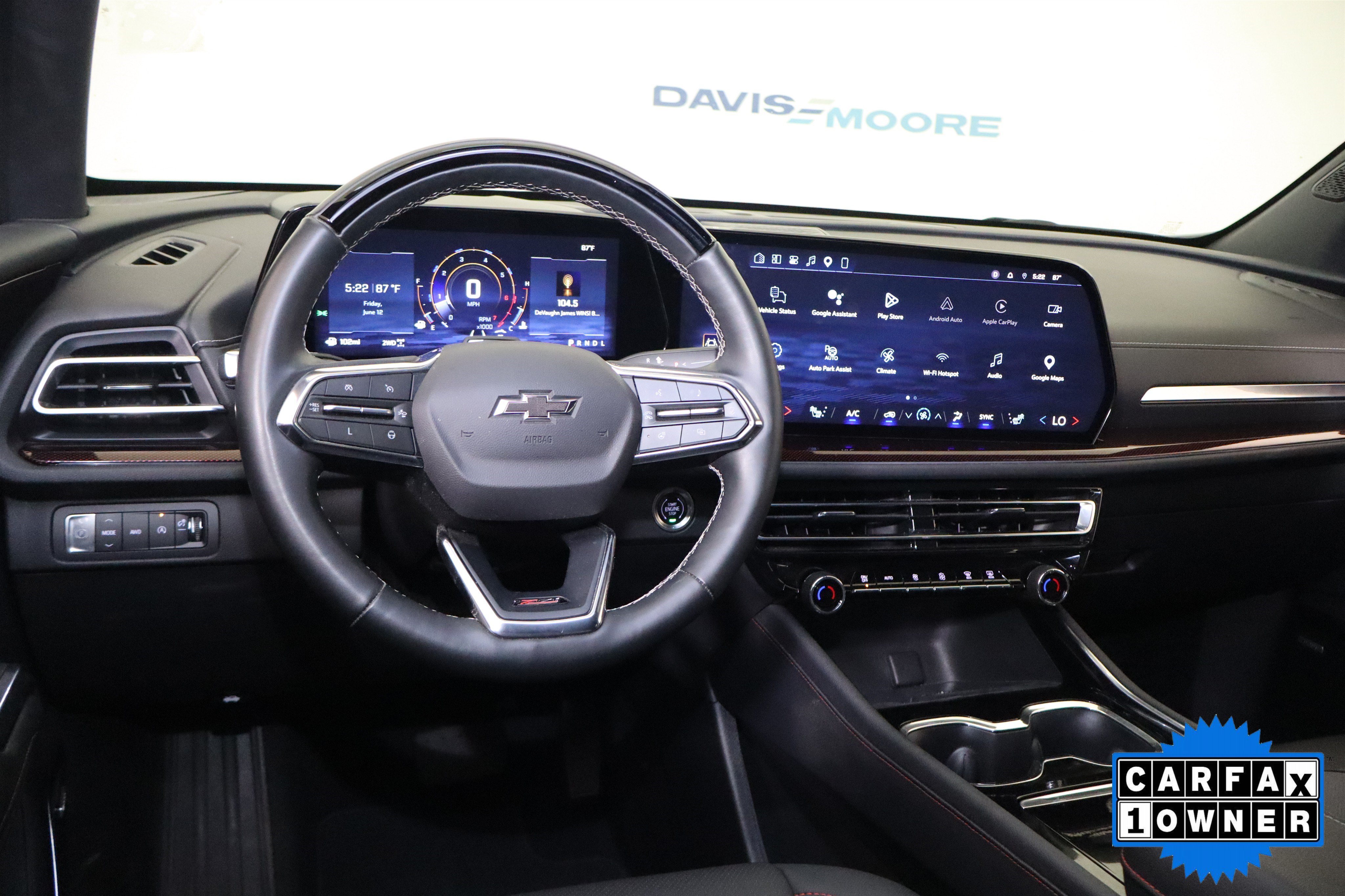 Used 2024 Chevrolet Traverse Z71 w/ Enhanced Driving Package AWD/4WD image 17