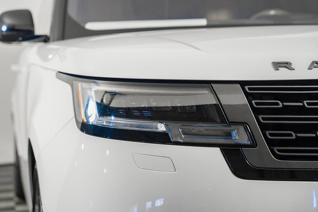 Used 2023 Land Rover Range Rover Long Wheelbase Autobiography image 14
