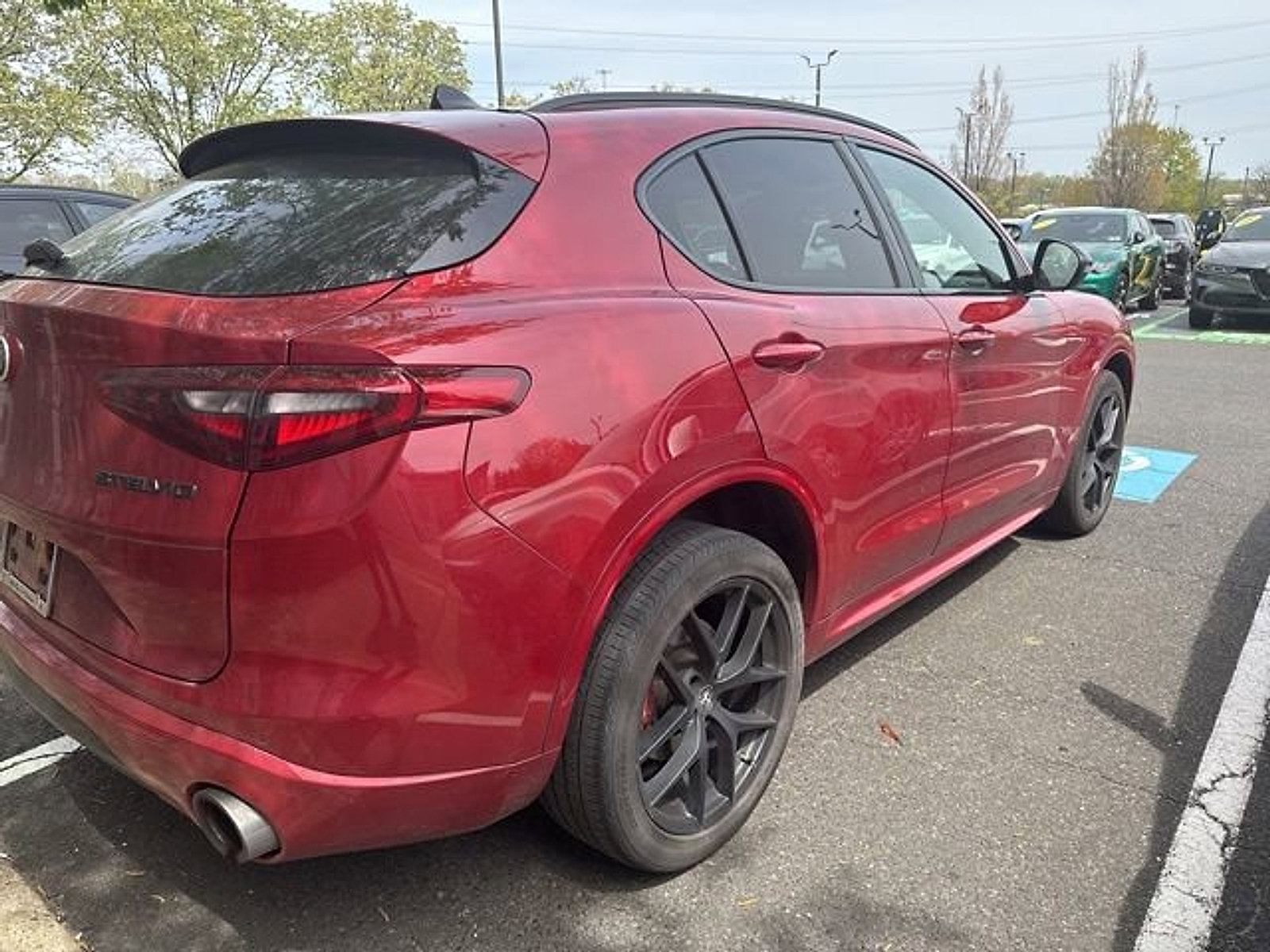 Used 2021 Alfa Romeo Stelvio Ti w/ Nero Edizione image 8