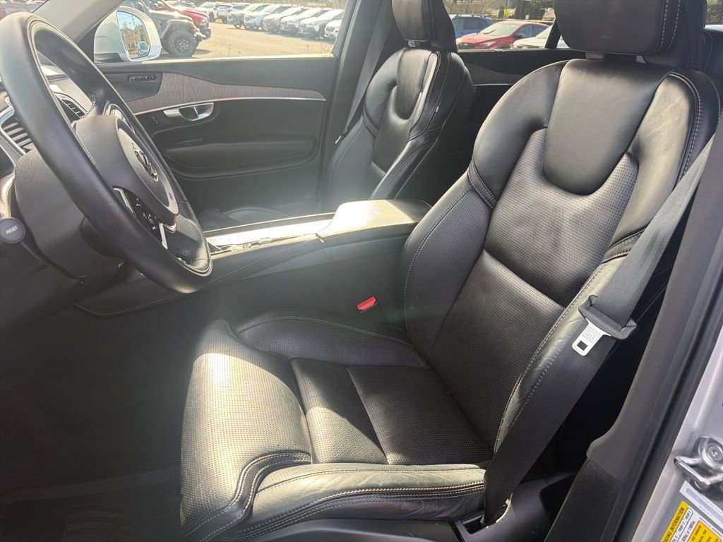 Used 2022 Volvo XC90 T6 Inscription w/ Advanced Package image 13