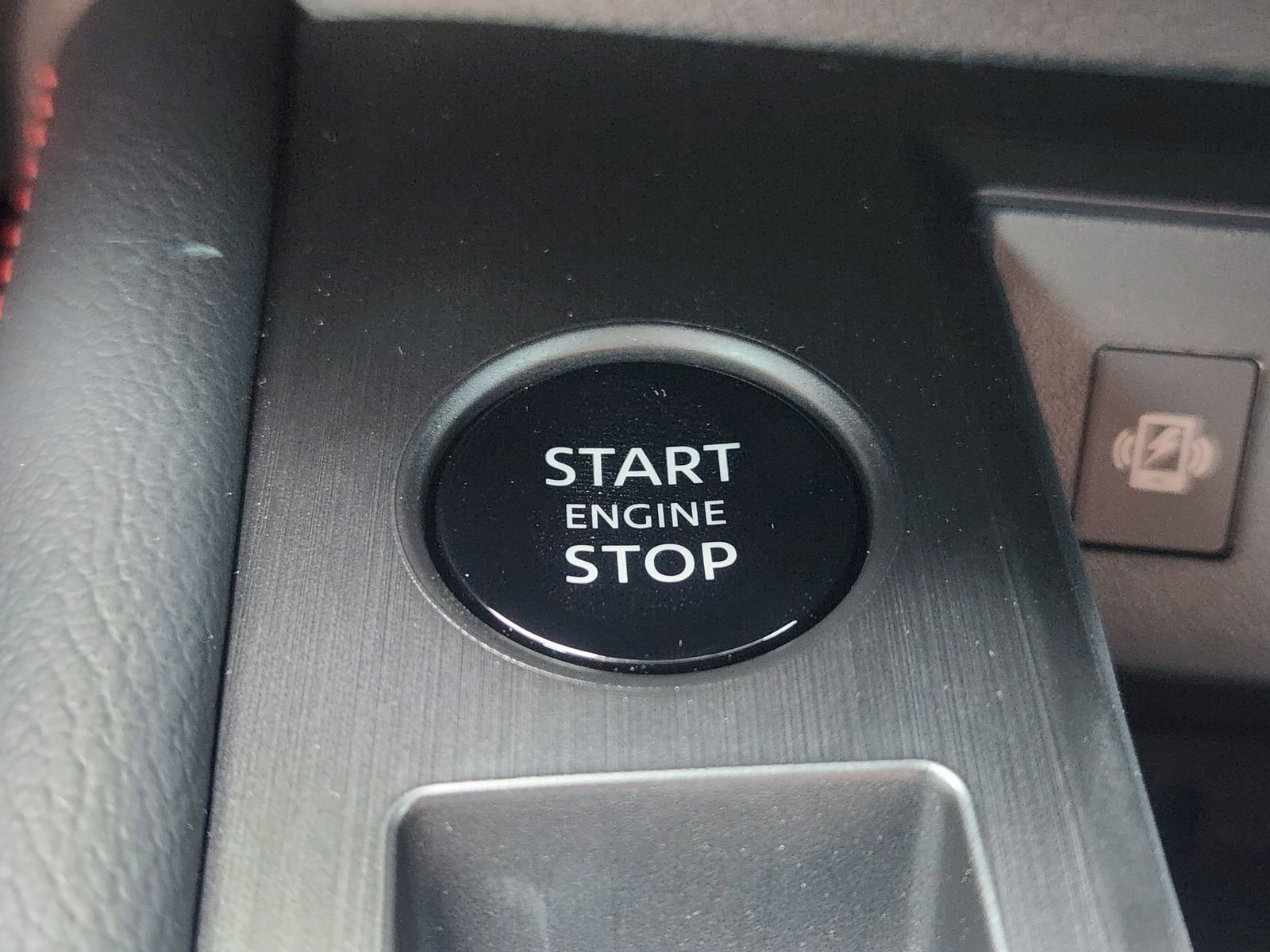 New 2026 Nissan Kicks SR image 19