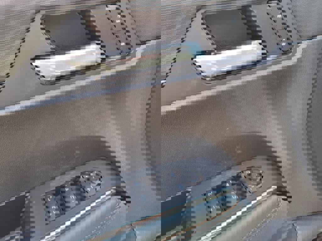 New 2025 GMC Acadia AT4 w/ LPO, All-Weather Package image 12