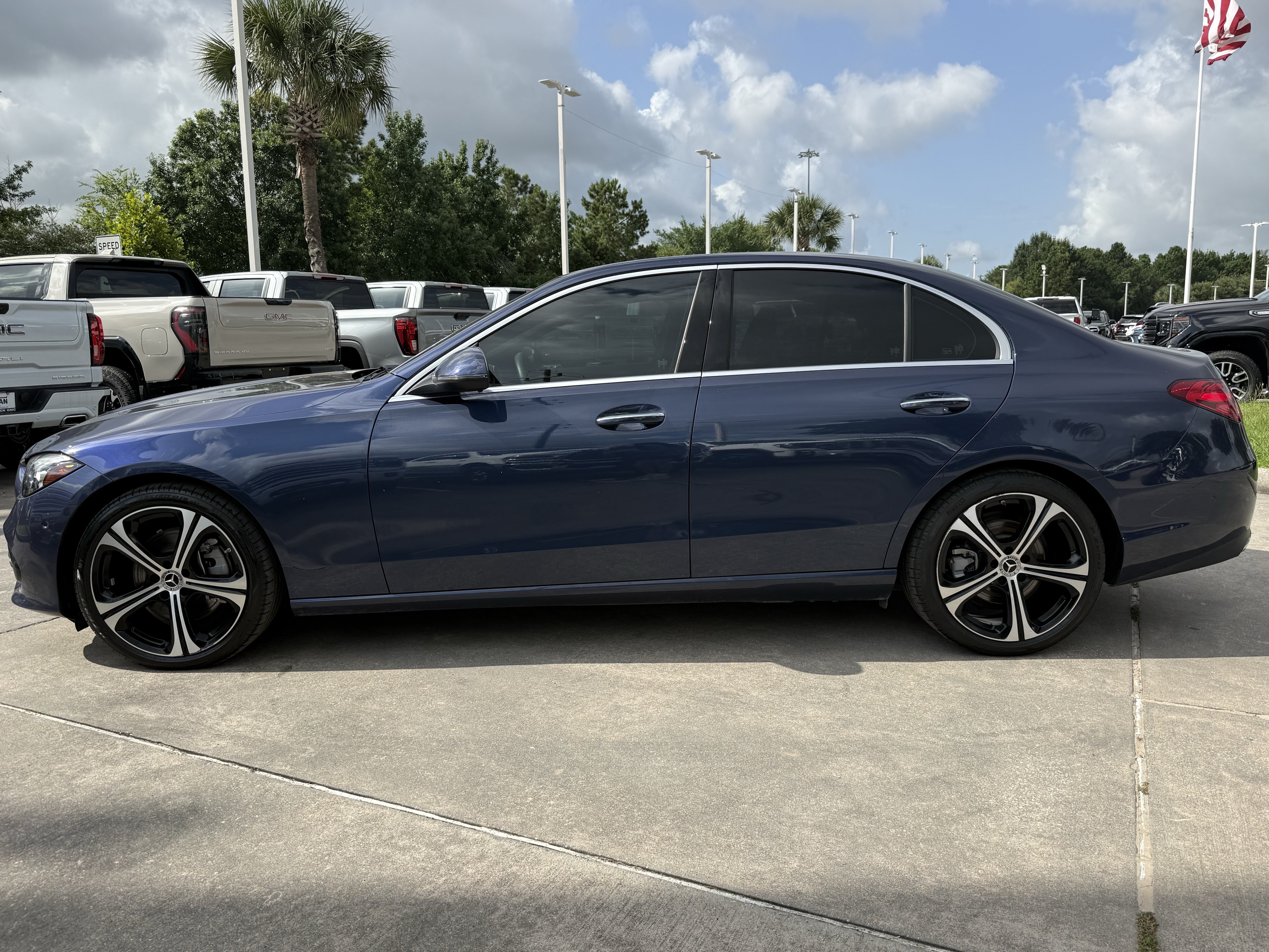 Used 2024 Mercedes-Benz C 300 Sedan image 8