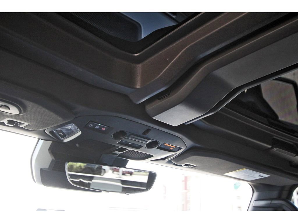 Used 2025 GMC Hummer EV 2X image 21