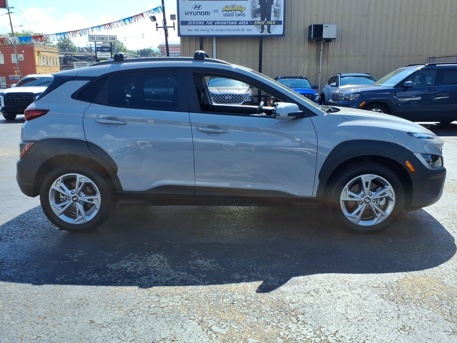 Certified 2023 Hyundai Kona SEL w/ Convenience Package AWD/4WD image 4