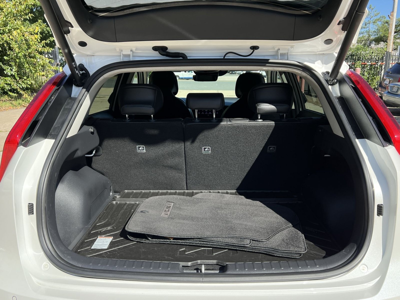 Used 2023 Kia Niro Wave w/ Wave Preserve Package FWD image 33