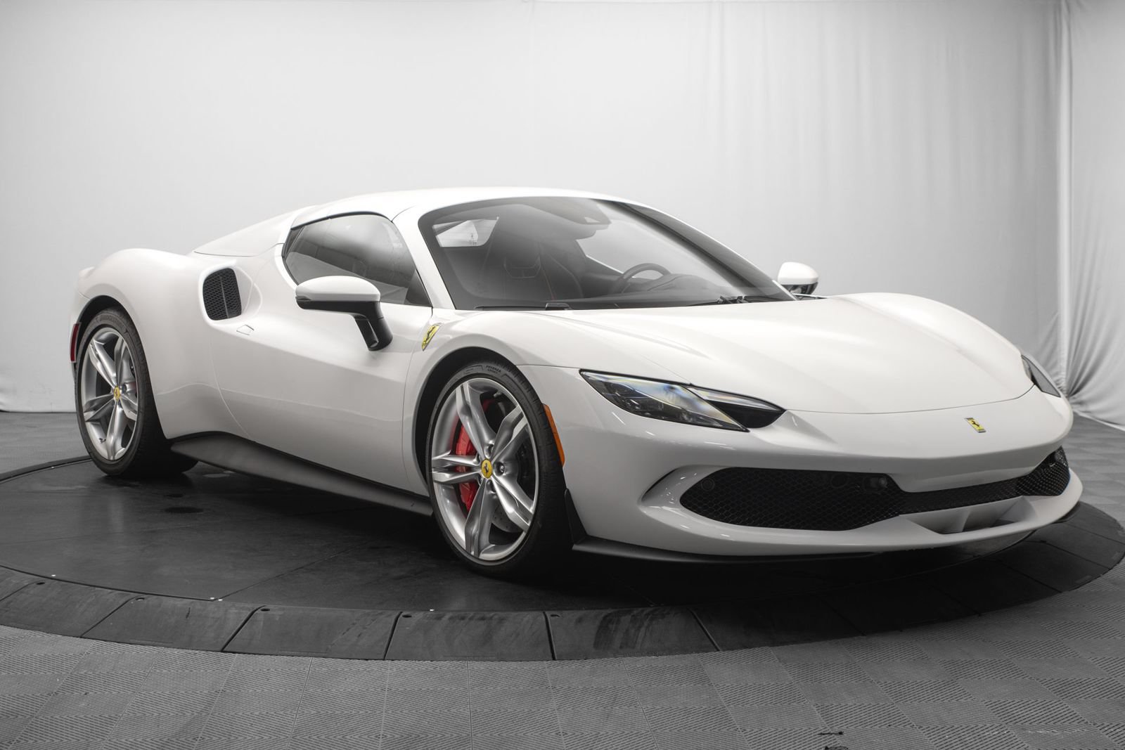 Used 2025 Ferrari 296 GTS RWD image 17
