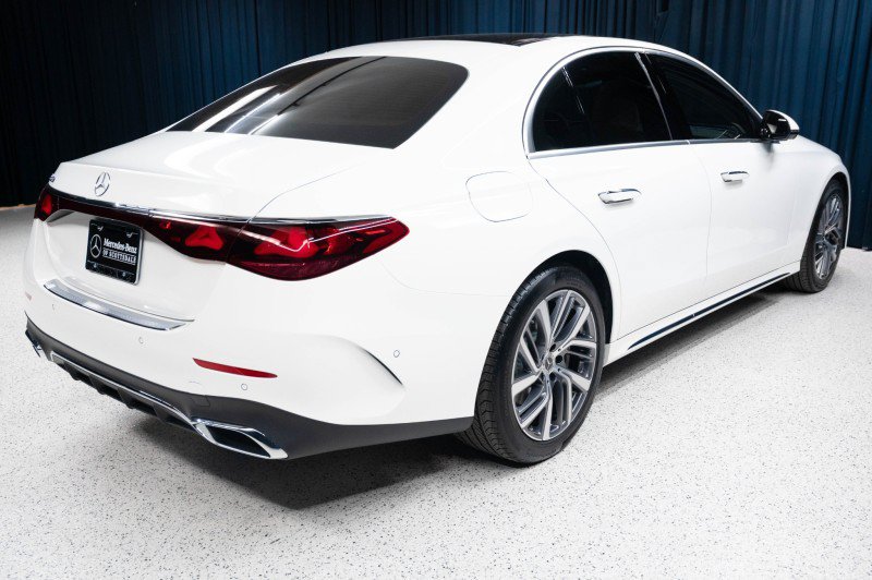 New 2027 Mercedes-Benz E 350 Sedan image 5