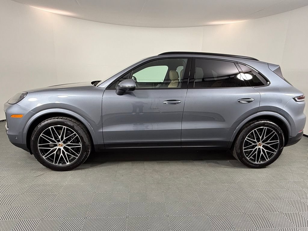 New 2026 Porsche Cayenne AWD/4WD image 2