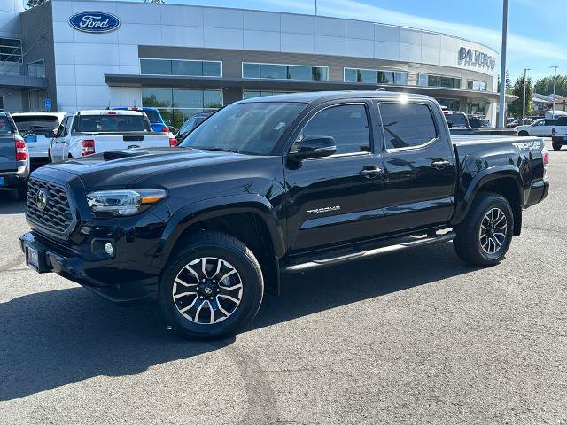 Used 2021 Toyota Tacoma TRD Sport w/ TRD Premium Sport Package AWD/4WD video 1