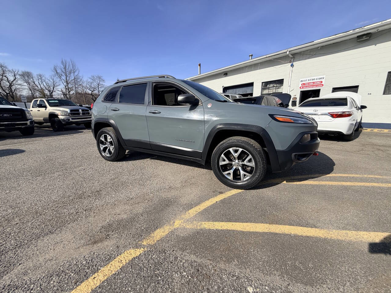 Used 2014 Jeep Cherokee Trailhawk w/ Comfort/Convenience Group image 13