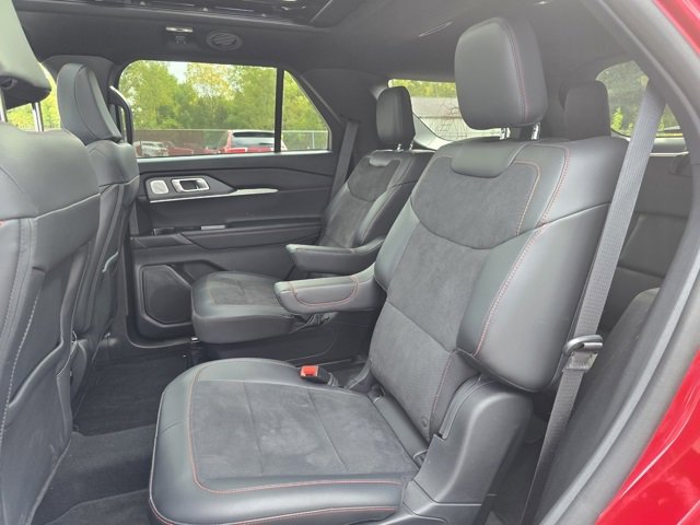 Used 2025 Ford Explorer ST w/ Sun And Sound Package image 13