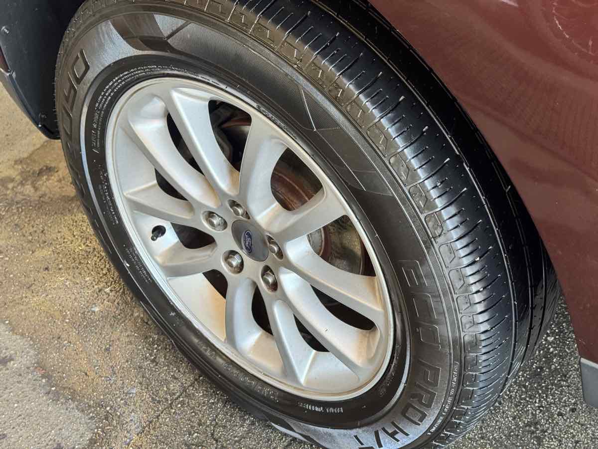 Used 2009 Ford Edge SEL FWD image 22