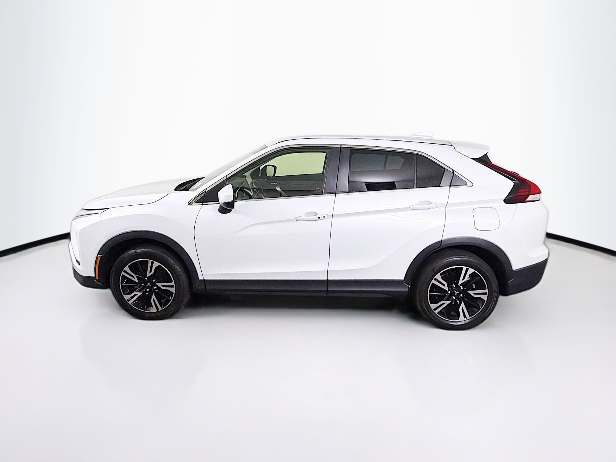Used 2024 Mitsubishi Eclipse Cross SE AWD/4WD image 4