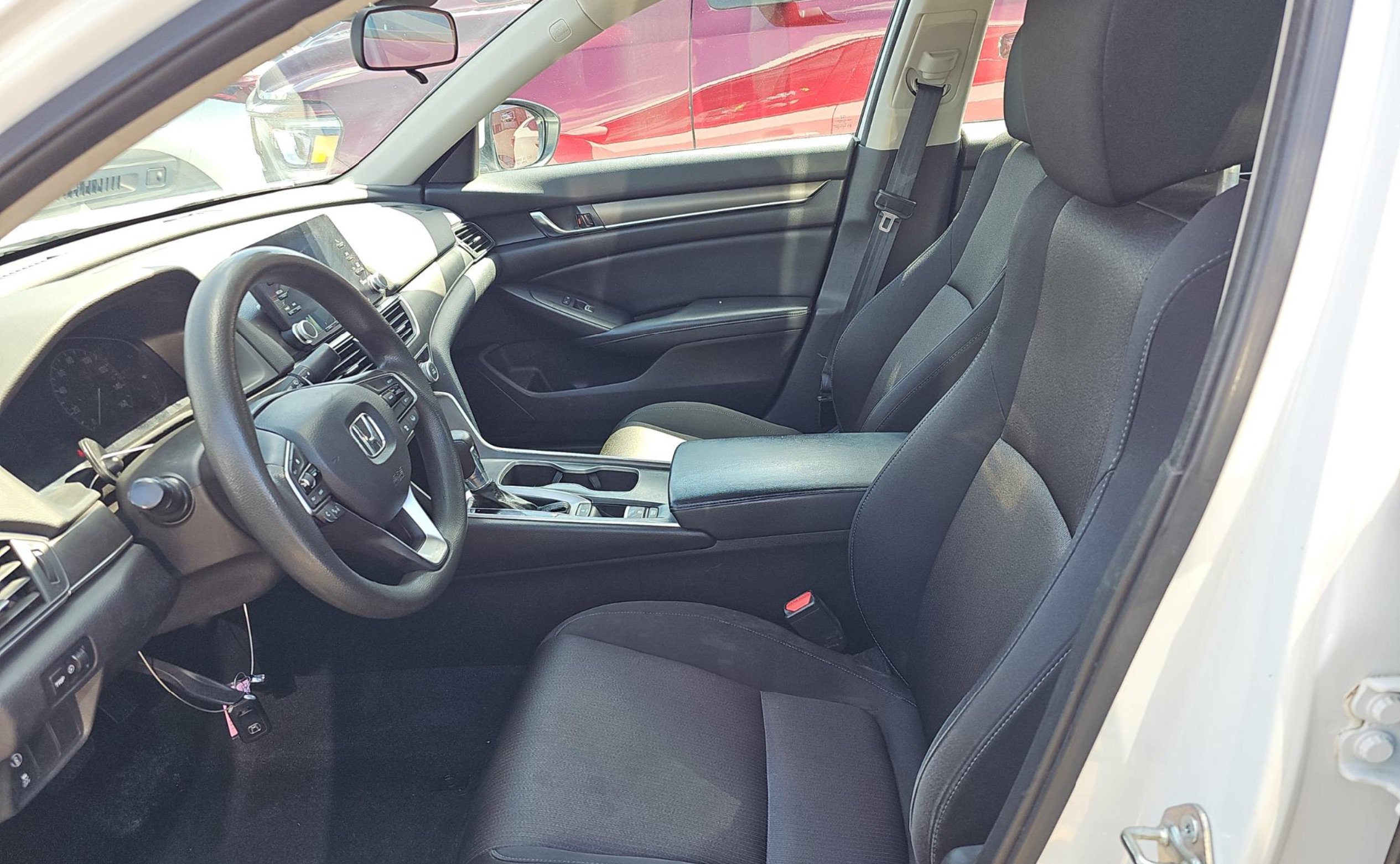 Used 2018 Honda Accord LX image 6
