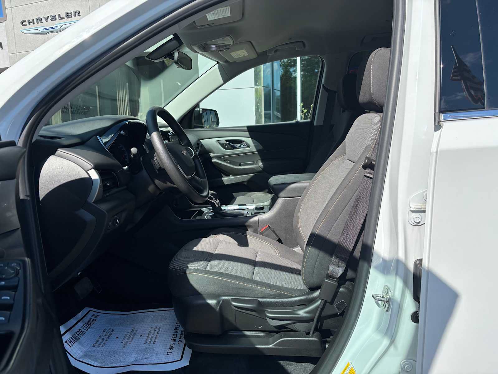 Used 2021 Chevrolet Traverse LS AWD/4WD image 2