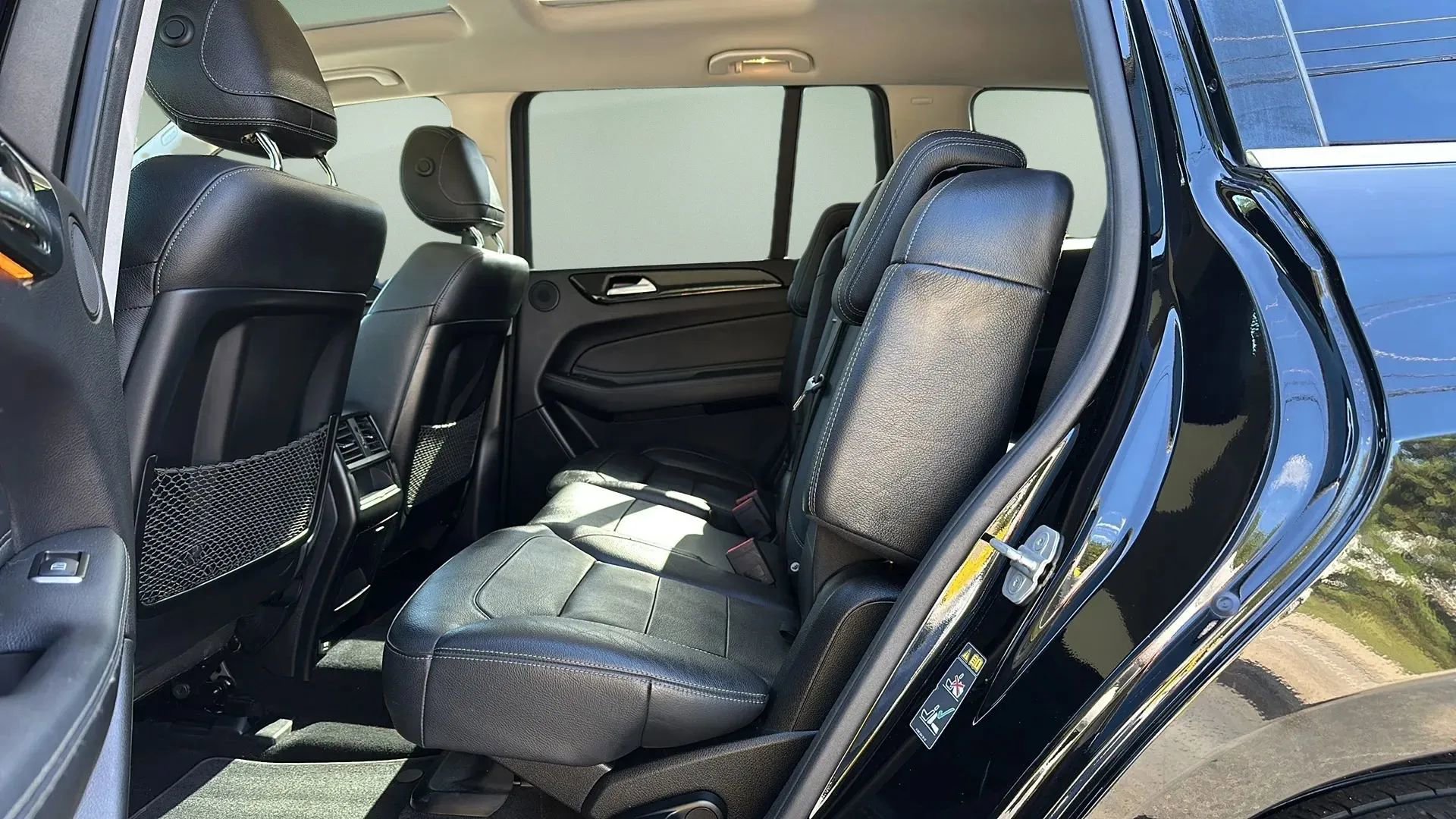 Used 2017 Mercedes-Benz GLS 450 4MATIC image 37