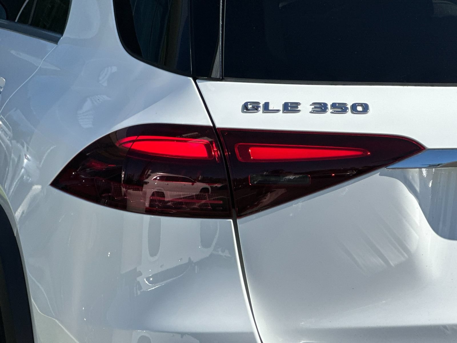 Certified 2024 Mercedes-Benz GLE 350 4MATIC image 34