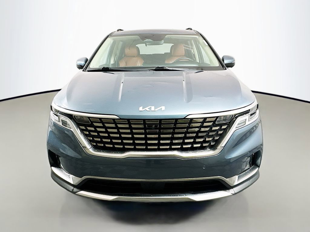 Used 2023 Kia Carnival SX Prestige image 2