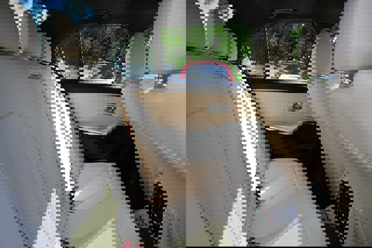 Used 2019 BMW 330i Sedan image 14