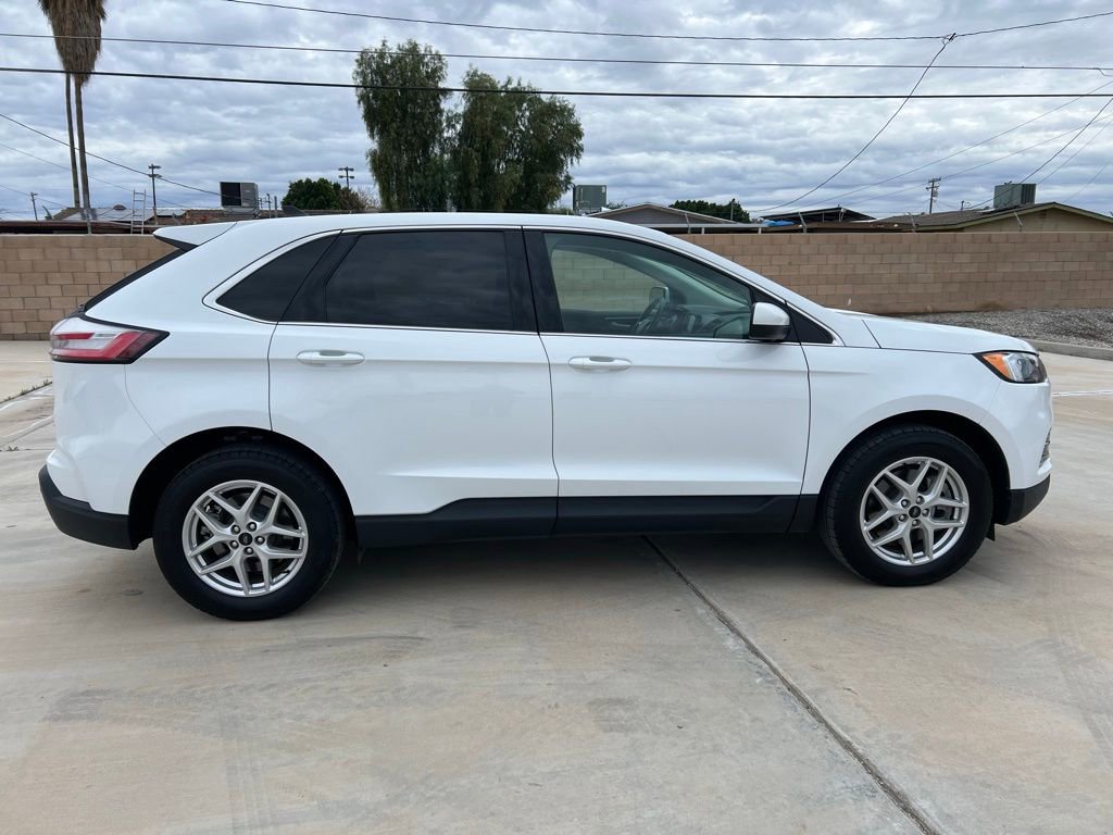 Used 2024 Ford Edge SEL image 6