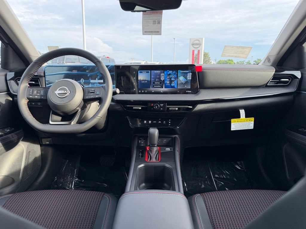New 2026 Nissan Kicks SR w/ Interior Electronics Package FWD image 17