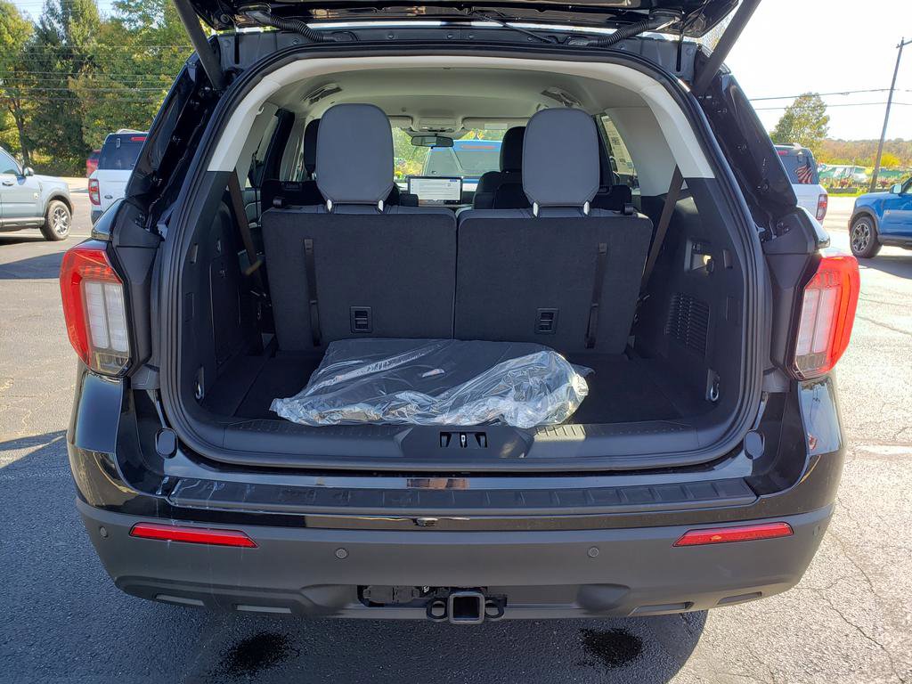 New 2026 Ford Explorer Active image 7