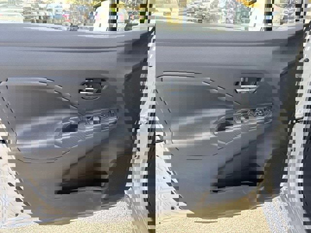New 2025 Nissan Versa SV w/ Trunk Package image 10