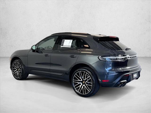 Certified 2026 Porsche Macan AWD/4WD image 3
