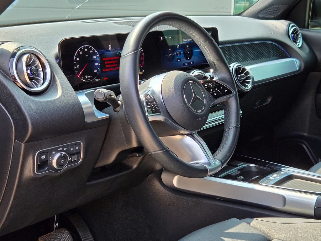 Used 2024 Mercedes-Benz GLB 250 image 13