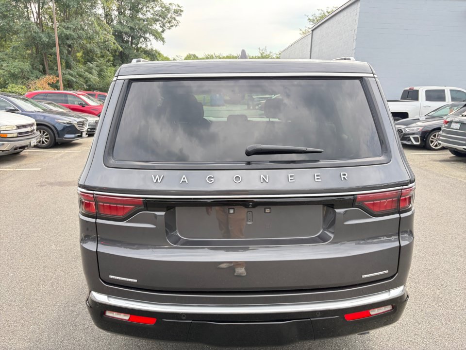 Used 2022 Jeep Wagoneer Series II AWD/4WD image 14