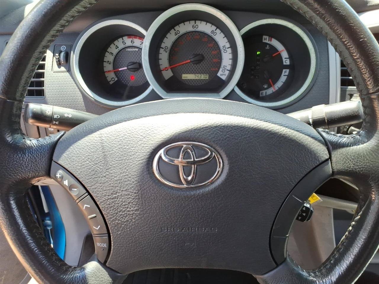 Used 2011 Toyota Tacoma 4x4 Access Cab V6 image 12