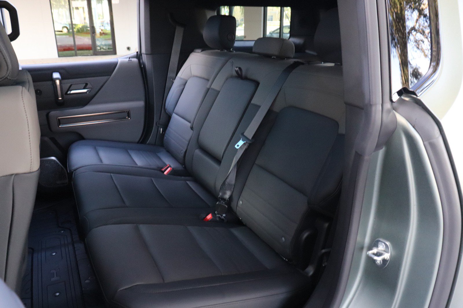 Used 2024 GMC Hummer EV 3X AWD/4WD image 37