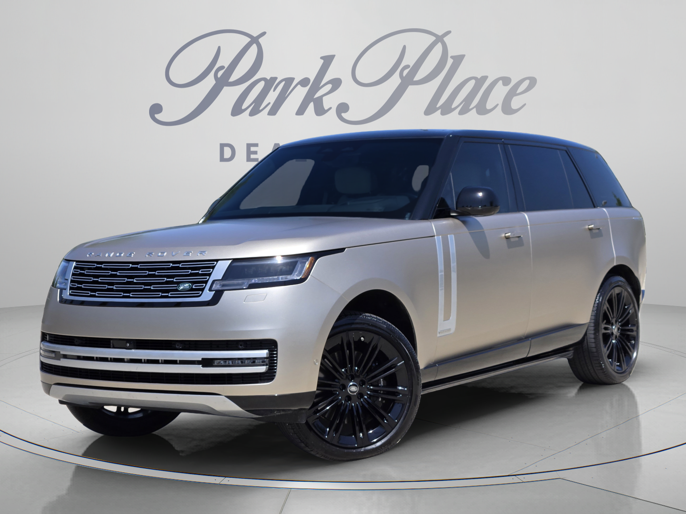 Used 2025 Land Rover Range Rover Long Wheelbase Autobiography AWD/4WD image 1