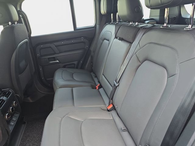 New 2026 Land Rover Defender 110 V8 image 10