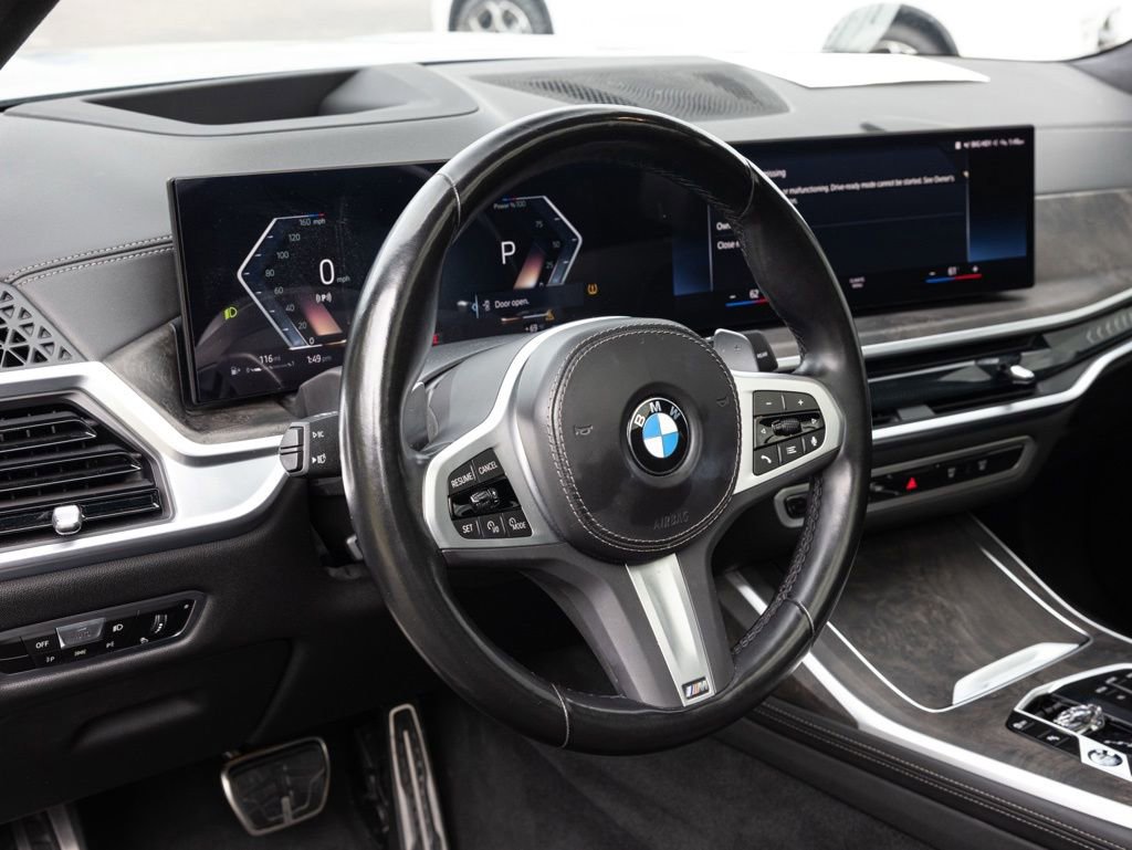 Used 2023 BMW X7 xDrive40i w/ M Sport Package AWD/4WD image 22